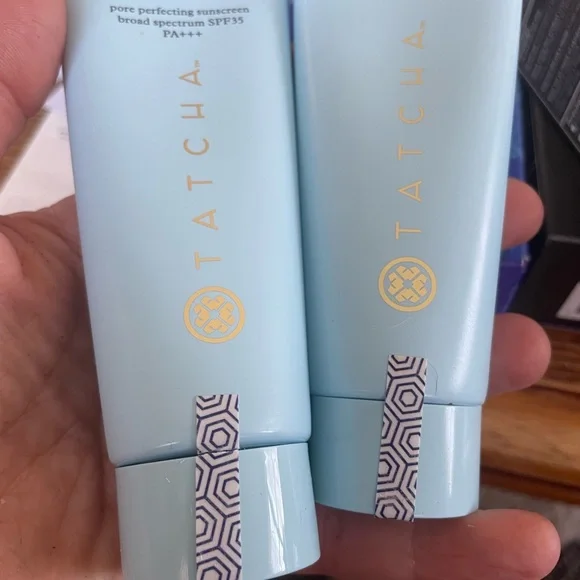 - 2 full size Tatcha pore perfecting sunscreen. New. In box. Sealed. - Picture 5 of 5